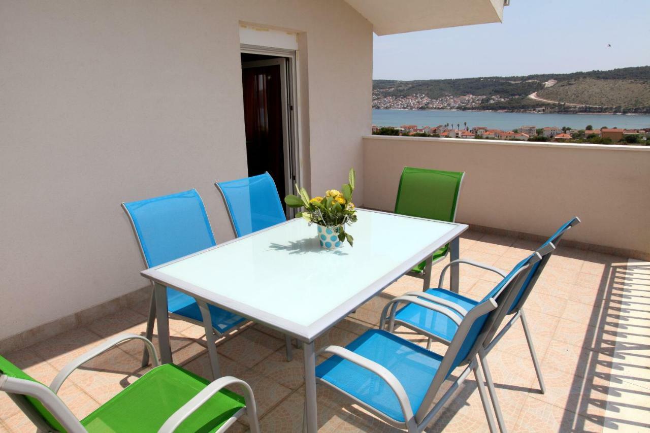 Ferienwohnung Apartman Dinka Trogir Exterior foto