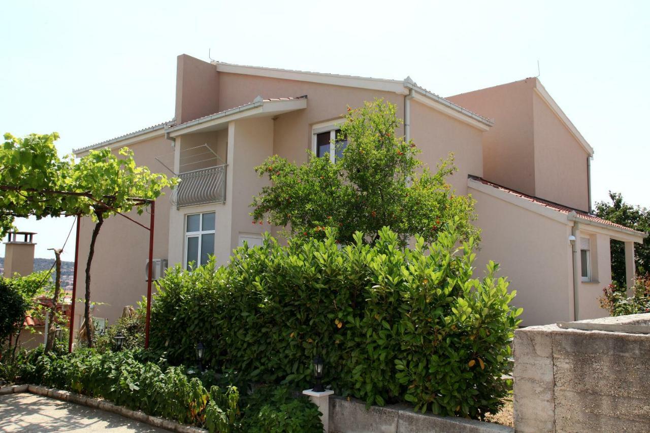 Ferienwohnung Apartman Dinka Trogir Exterior foto